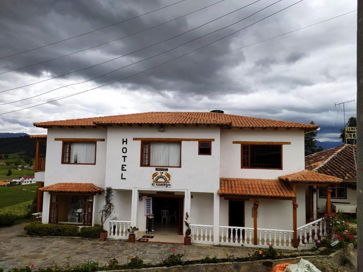 Hotel El Cangrejo ไพพ่า ภายนอก รูปภาพ